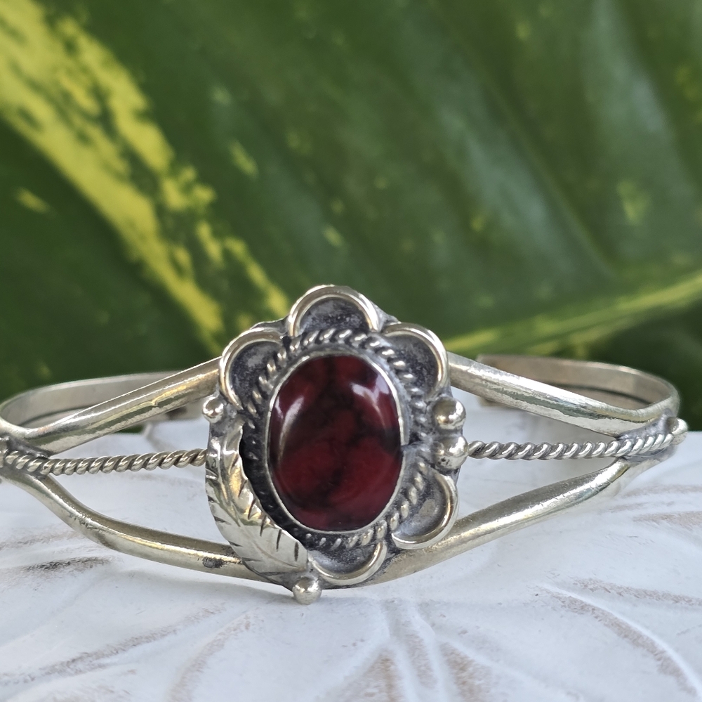 🌻60's Navajo Signed Bennie Ramone Vintage  Sterling Cuff With Red Jasper